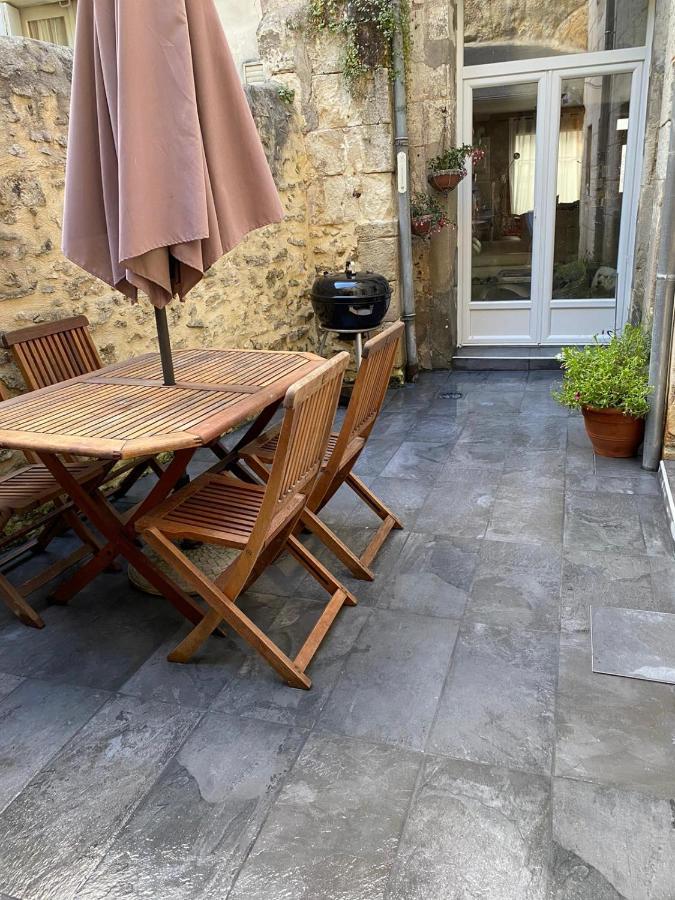 La Maison Des Remparts - Gite 3 Etoiles Pour 8 Pers A Loches Zewnętrze zdjęcie